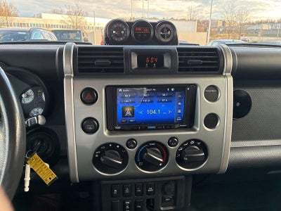 2010 Toyota FJ Cruiser 4WD 4dr Auto (Natl)