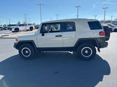 2010 Toyota FJ Cruiser 4WD 4dr Auto (Natl)