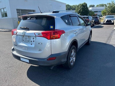 2015 Toyota RAV4 AWD 4dr LE (Natl)