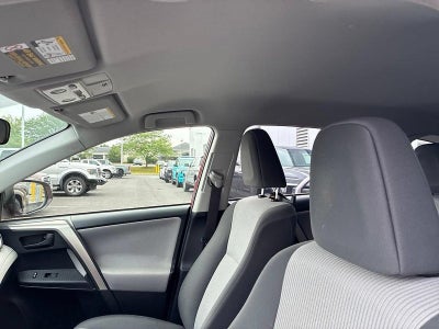 2015 Toyota RAV4 AWD 4dr LE (Natl)
