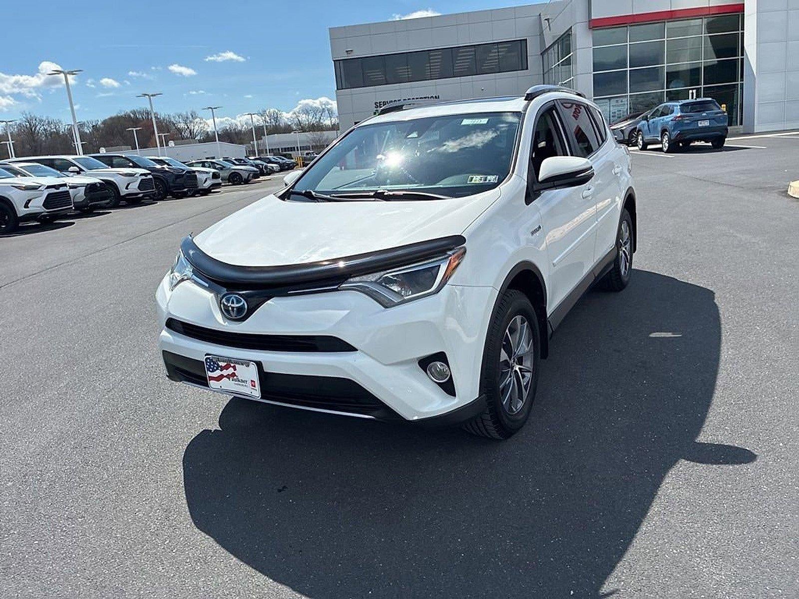 2017 Toyota RAV4 Hybrid XLE AWD (Natl)