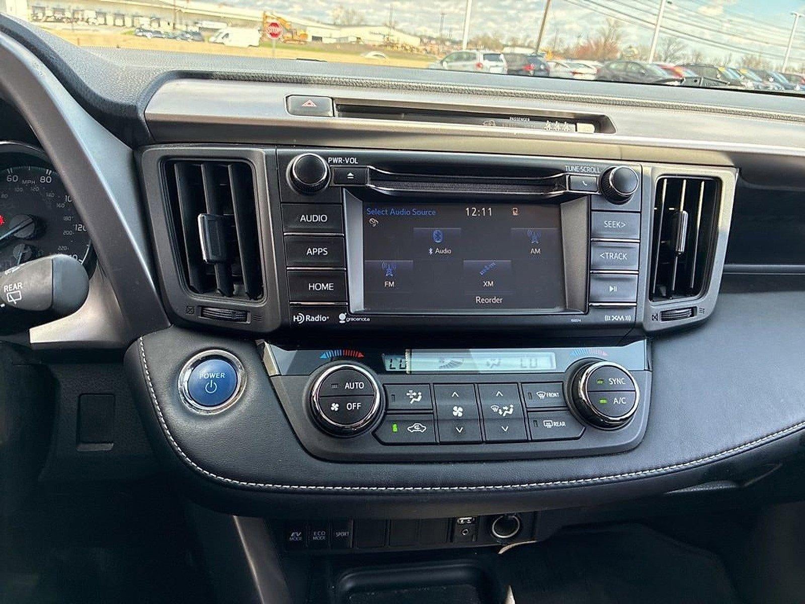 2017 Toyota RAV4 Hybrid XLE AWD (Natl)