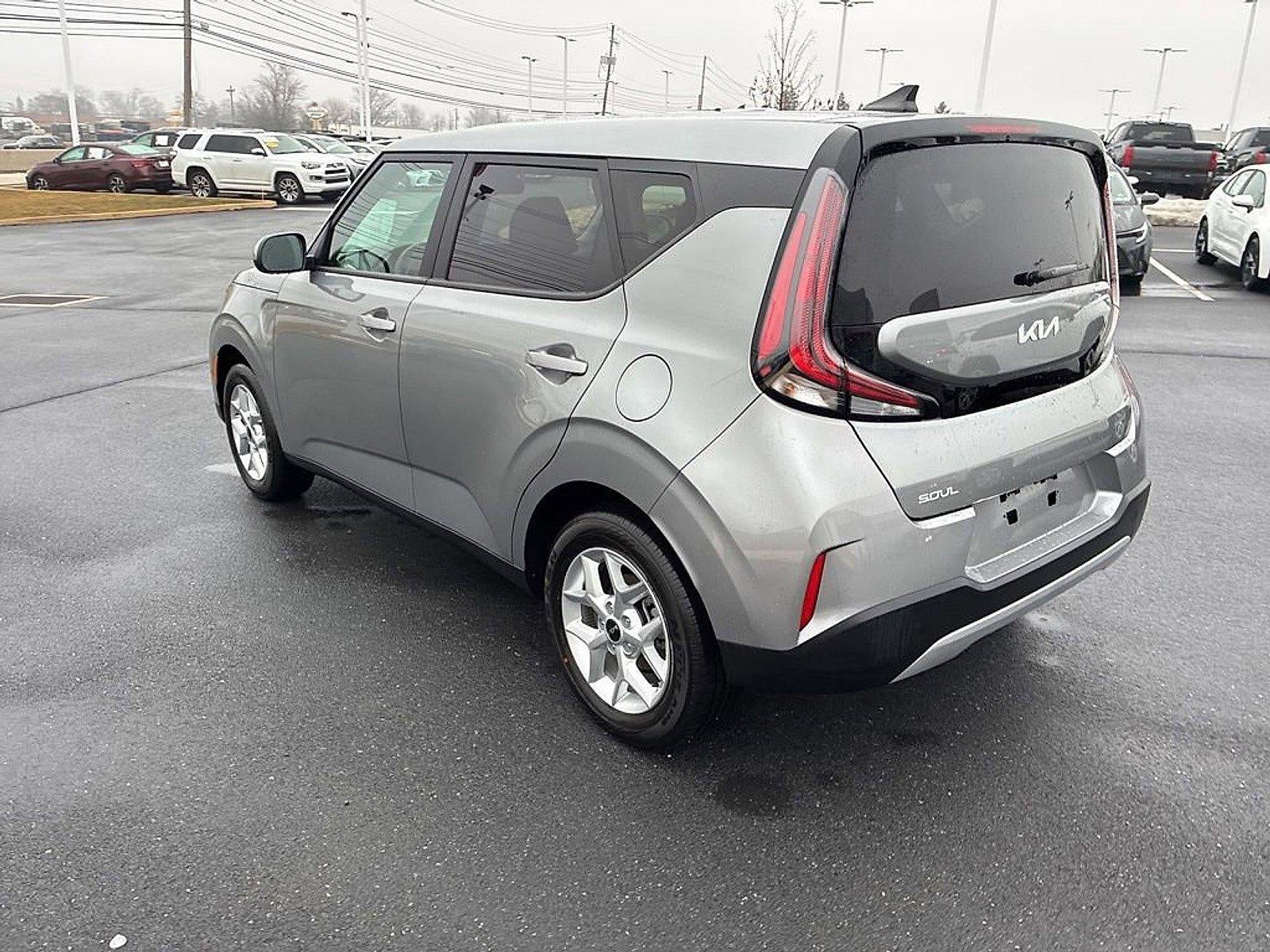 2025 Kia Soul LX FWD