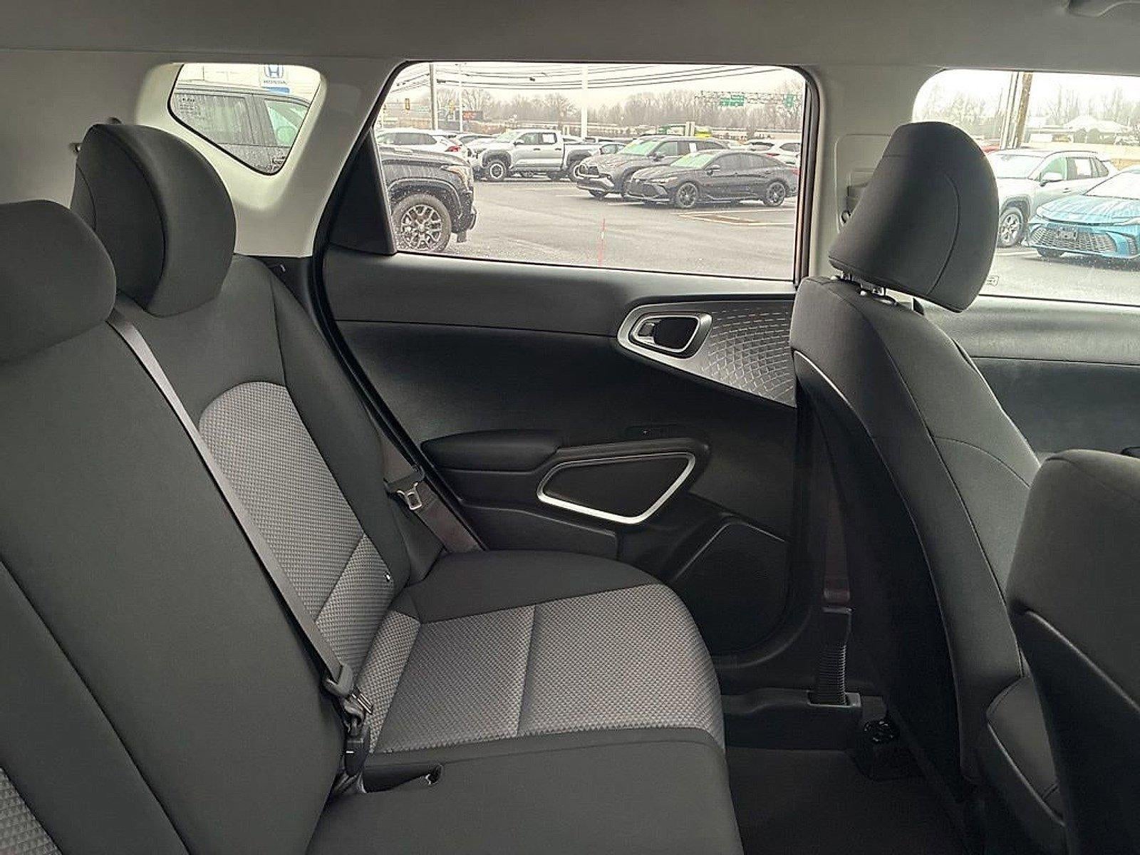 2025 Kia Soul LX FWD