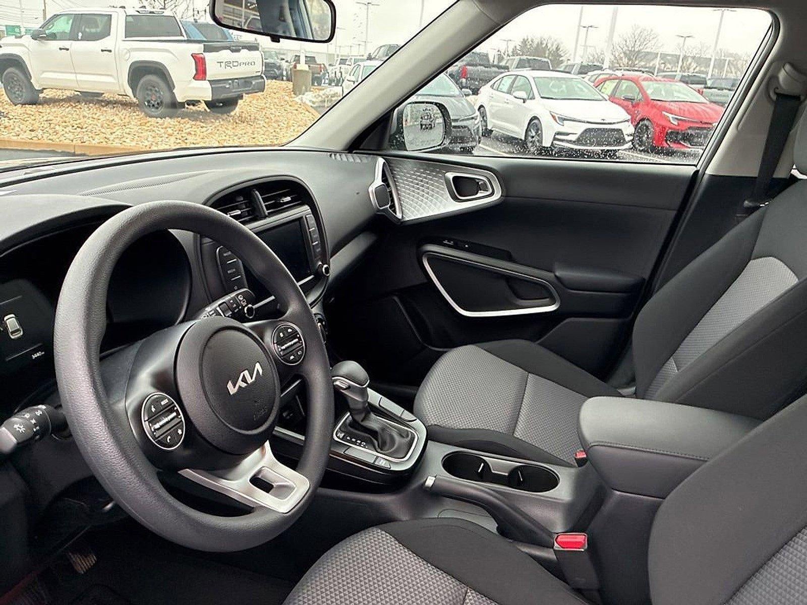 2025 Kia Soul LX FWD