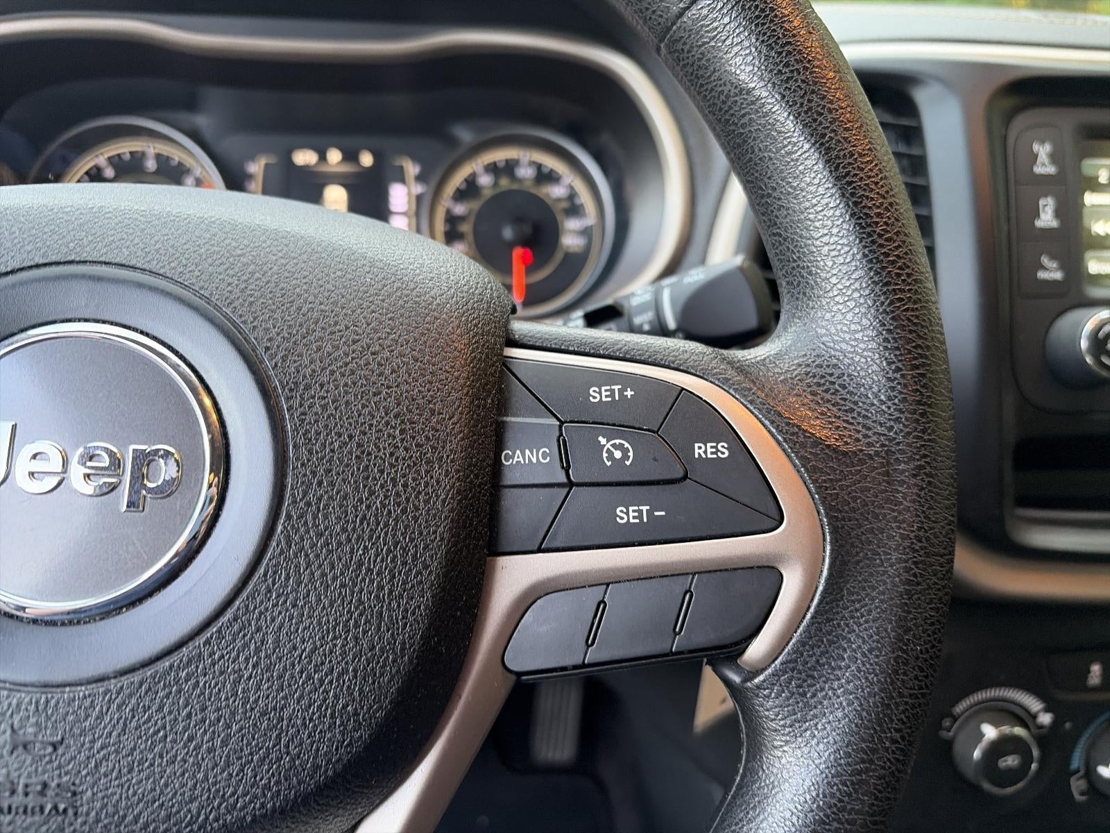 2016 Jeep Cherokee 4WD 4dr Sport
