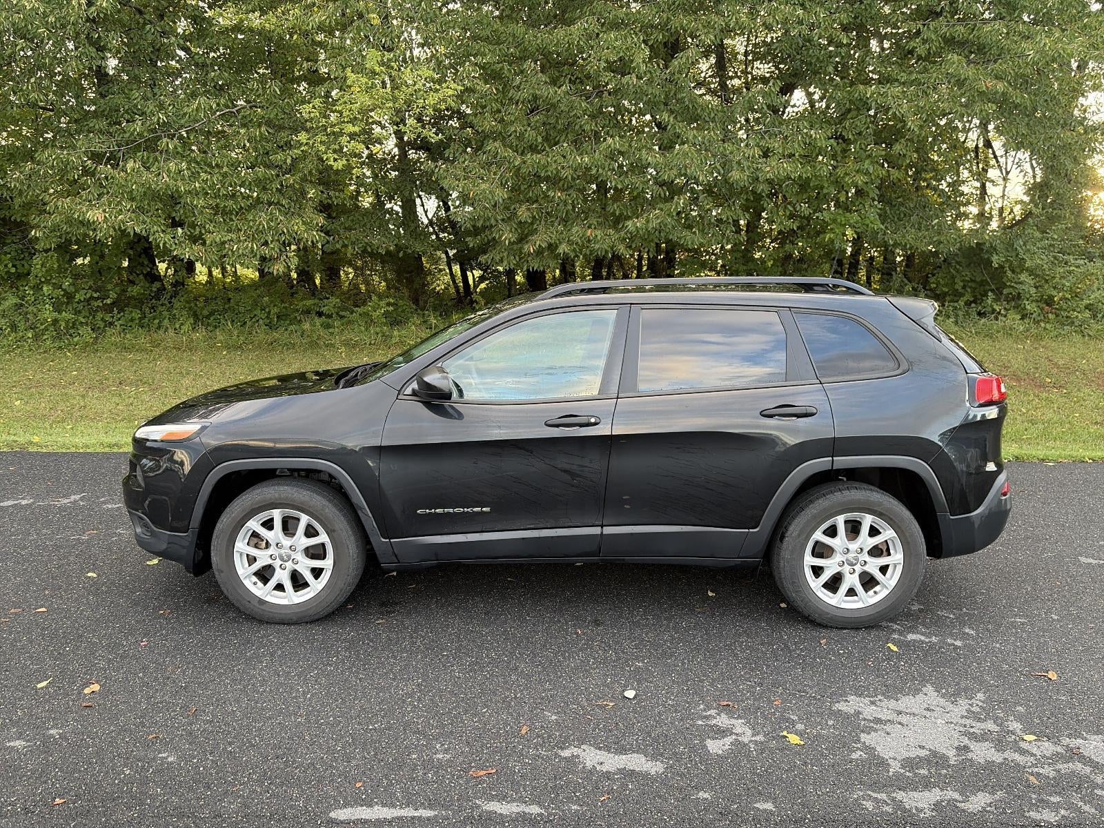 2016 Jeep Cherokee 4WD 4dr Sport