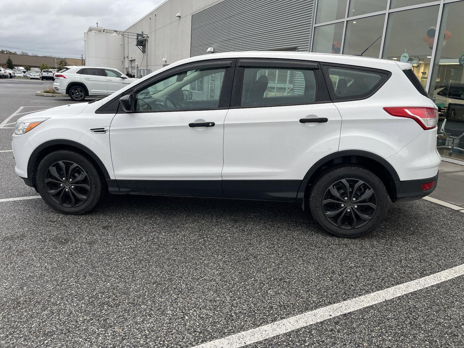 2015 Ford Escape FWD 4dr S