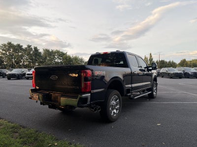 2025 Ford Super Duty F-250 SRW LARIAT 4WD Crew Cab 6.75' Box
