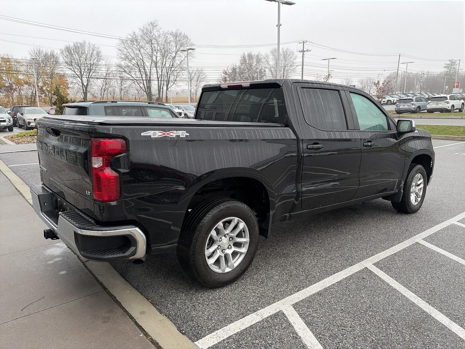 2023 Chevrolet Silverado 1500 Crew Cab Short Box 4-Wheel Drive LT 2FL