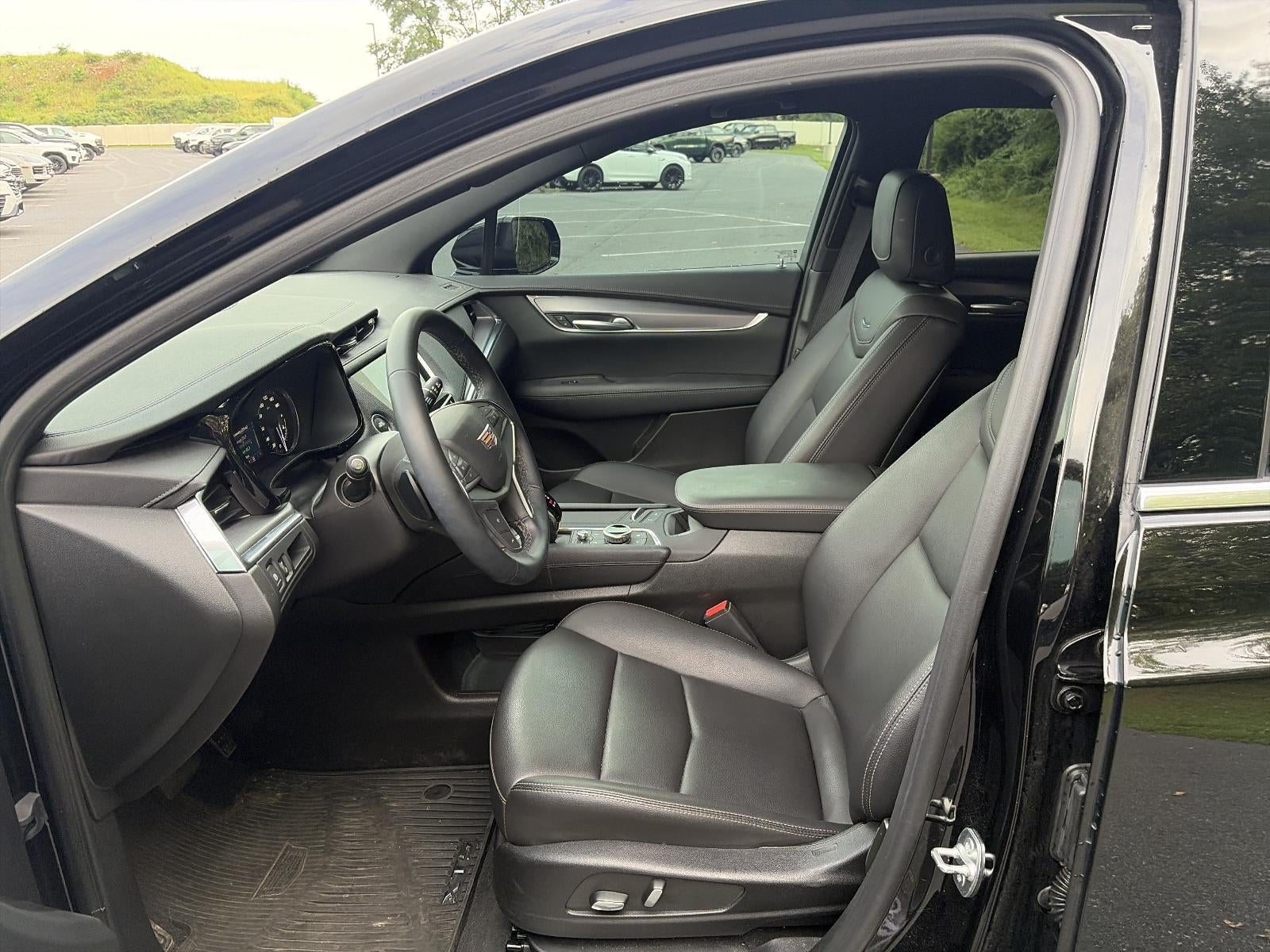 2025 Cadillac XT5 AWD 4dr Luxury