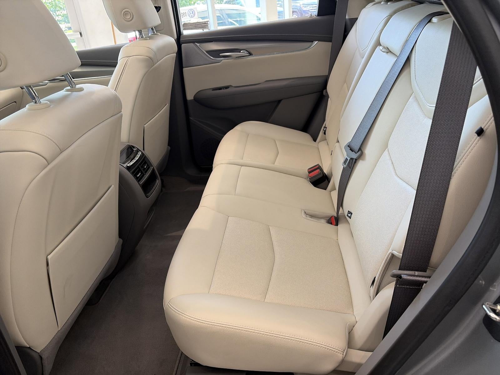 2023 Cadillac XT5 FWD 4dr Premium Luxury
