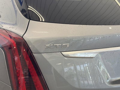 2023 Cadillac XT5 FWD 4dr Premium Luxury