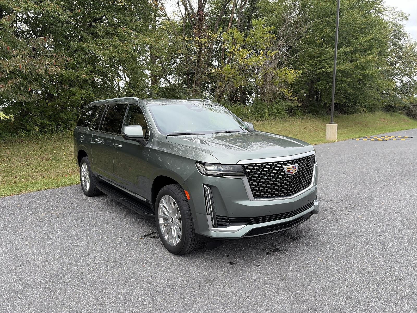 2023 Cadillac Escalade ESV 4WD Premium Luxury