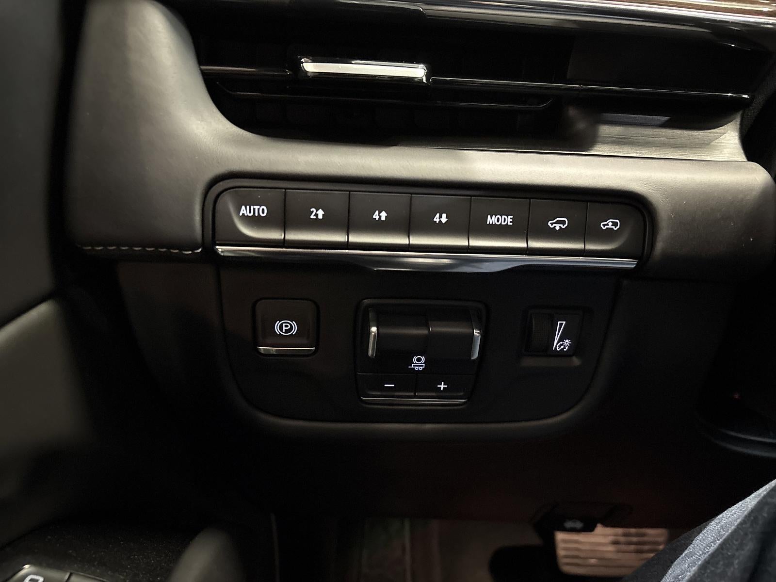 2023 Cadillac Escalade ESV 4WD Sport Platinum