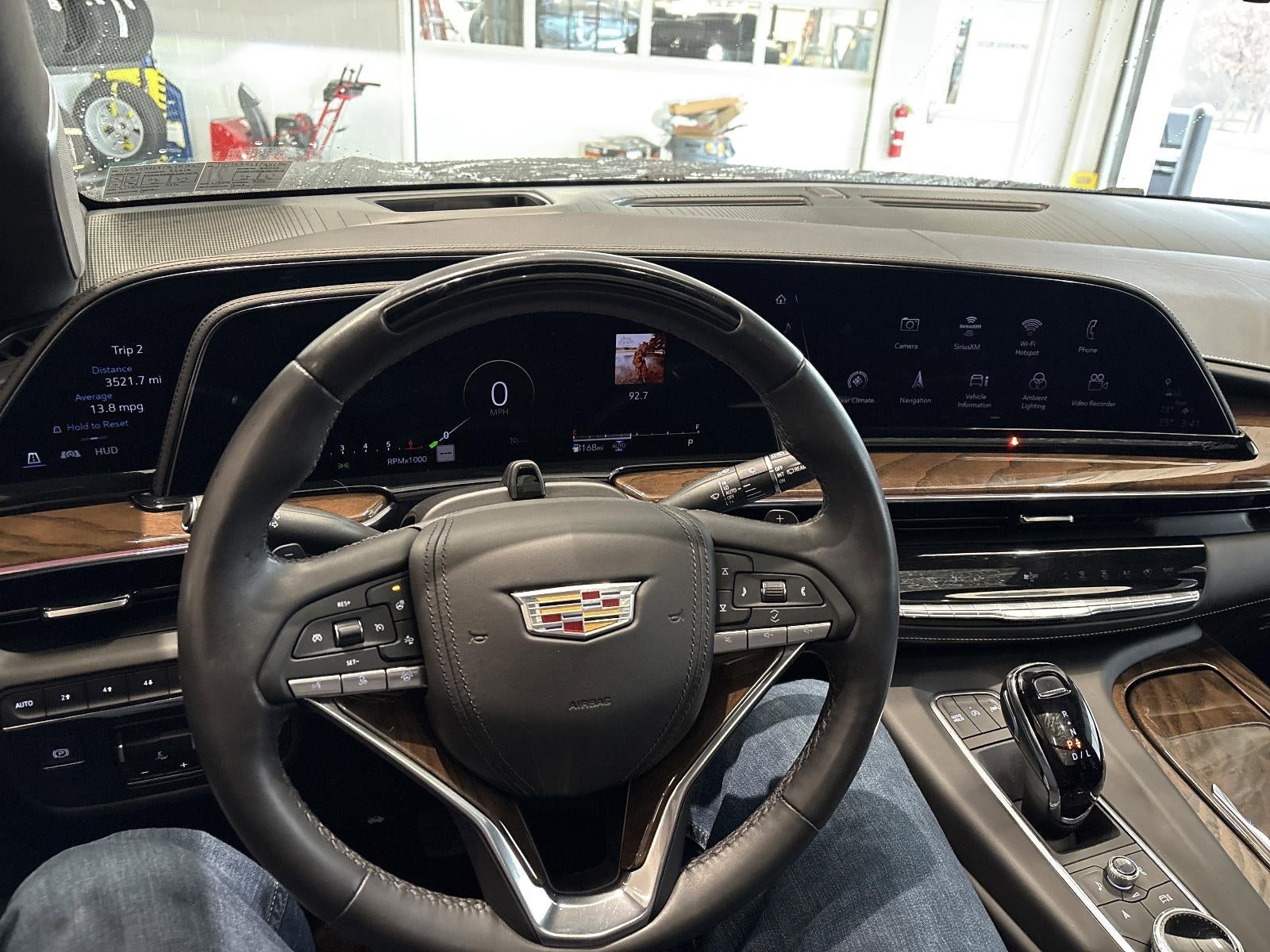 2023 Cadillac Escalade ESV 4WD Sport Platinum