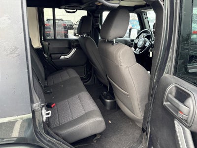 2011 Jeep Wrangler Unlimited 4WD 4dr Sahara