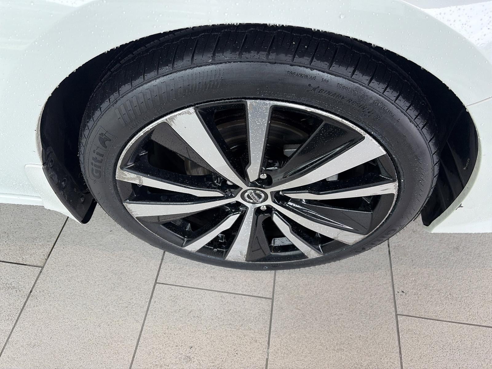 2021 Nissan Altima 2.5 SR Sedan