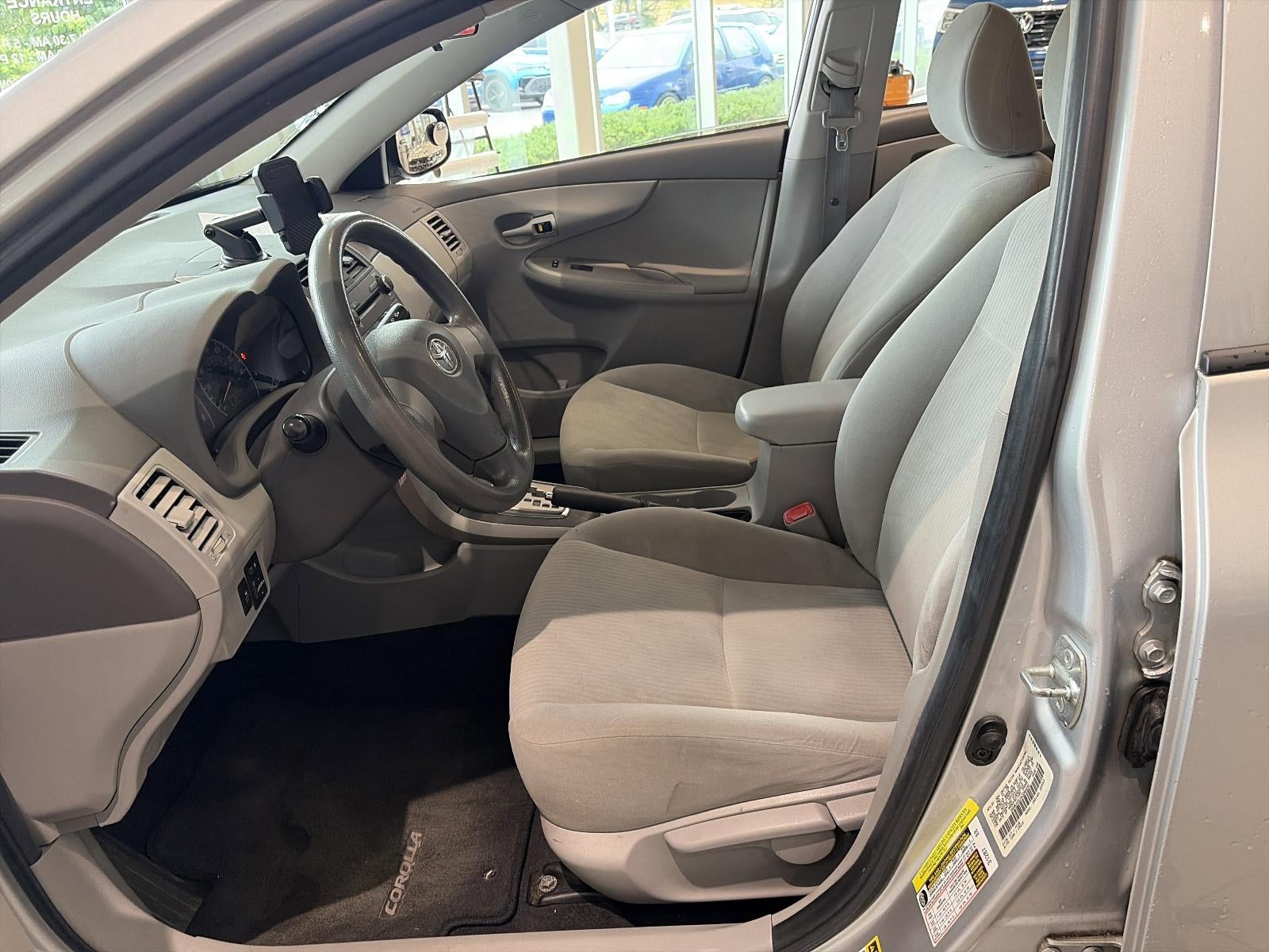 2010 Toyota Corolla 4dr Sdn Auto LE (Natl)