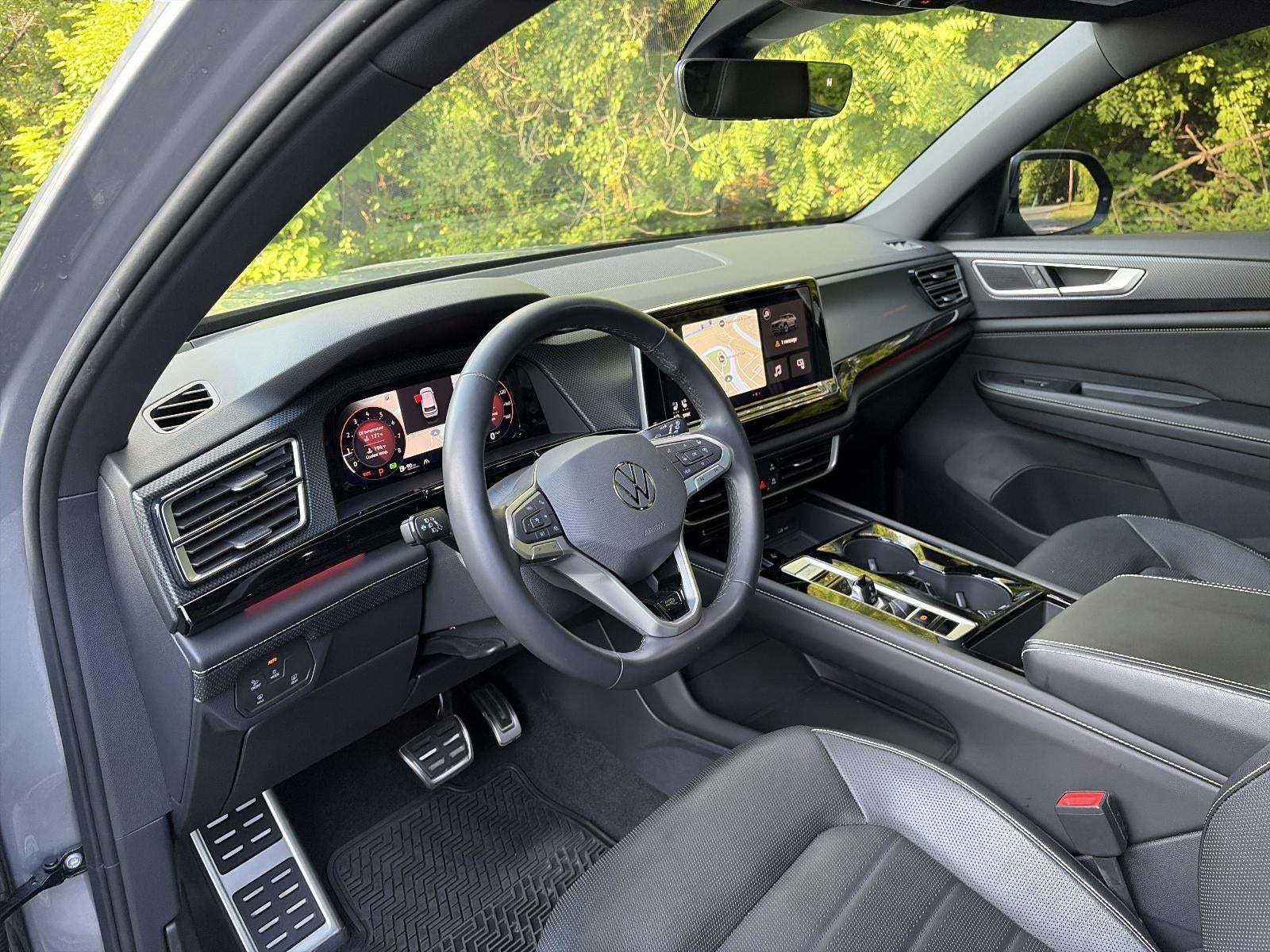 2024 Volkswagen Atlas Cross Sport 2.0T SEL R-Line 4MOTION