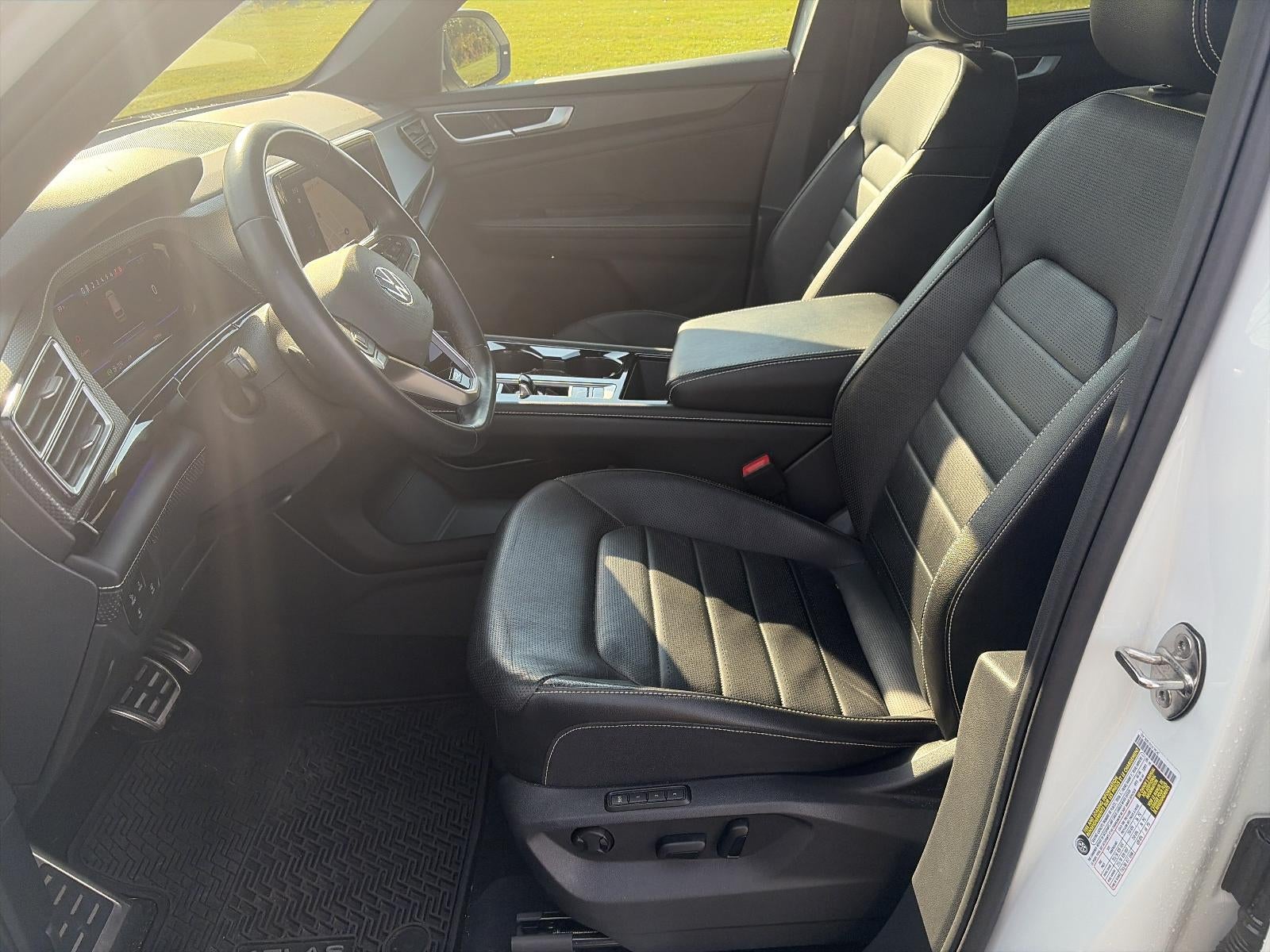2024 Volkswagen Atlas Cross Sport 2.0T SEL R-Line 4MOTION