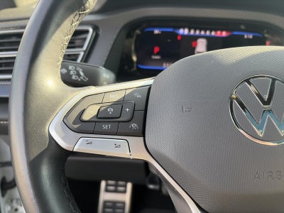 2024 Volkswagen Atlas Cross Sport 2.0T SEL R-Line 4MOTION