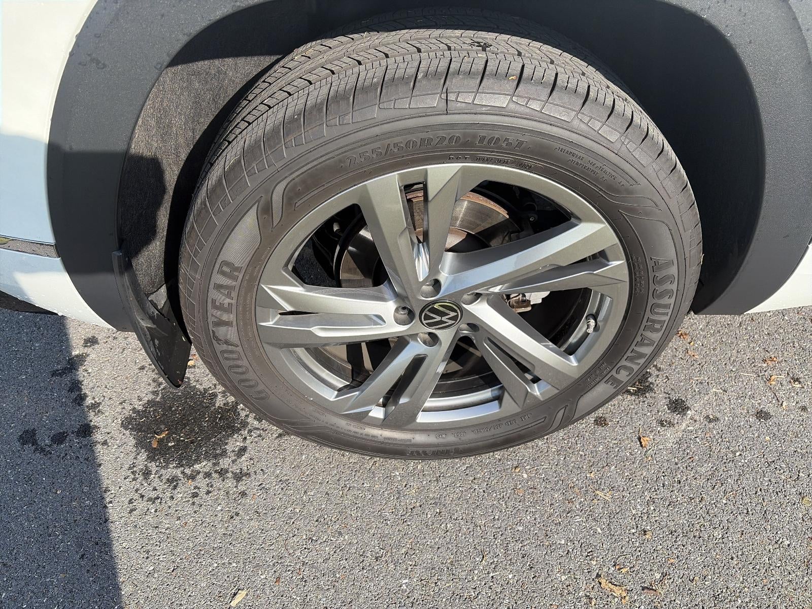 2024 Volkswagen Atlas Cross Sport 2.0T SEL R-Line 4MOTION