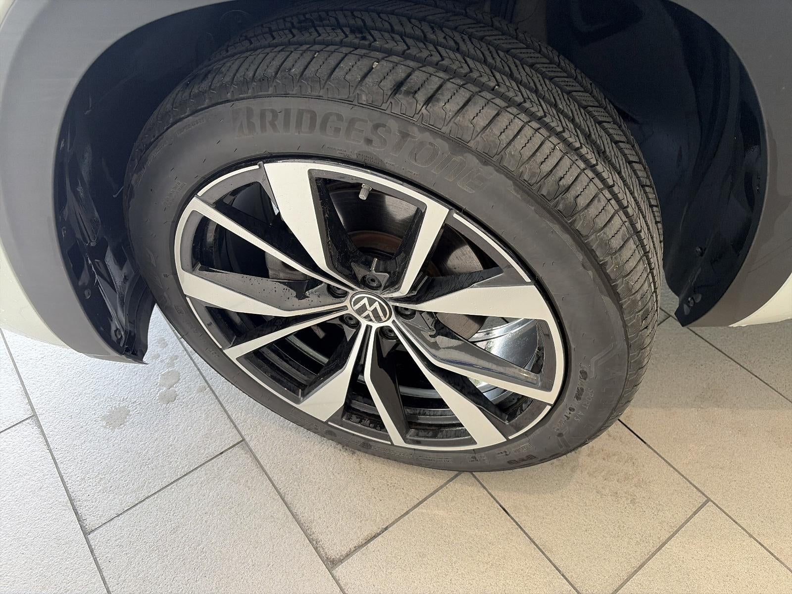 2026 Volkswagen Atlas 2.0T SEL Premium R-Line 4MOTION