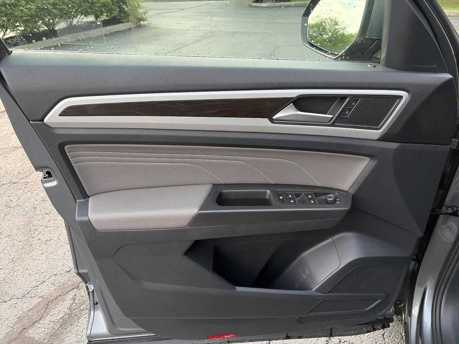 2022 Volkswagen Atlas 2.0T SE w/Technology 4MOTION