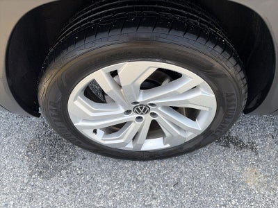 2023 Volkswagen Atlas 3.6L V6 SE w/Technology 4MOTION