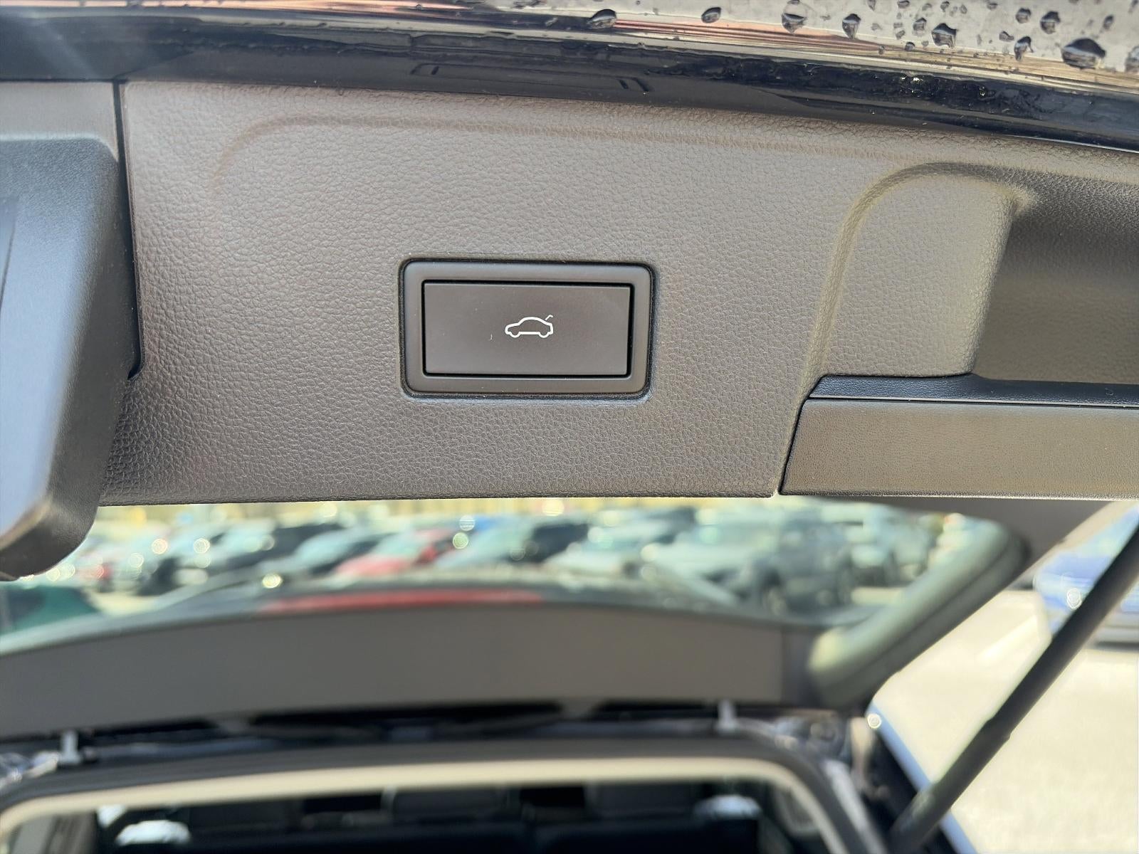 2023 Volkswagen Atlas 3.6L V6 SE w/Technology 4MOTION