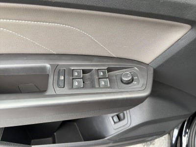 2023 Volkswagen Atlas Cross Sport 2.0T SE w/Technology 4MOTION
