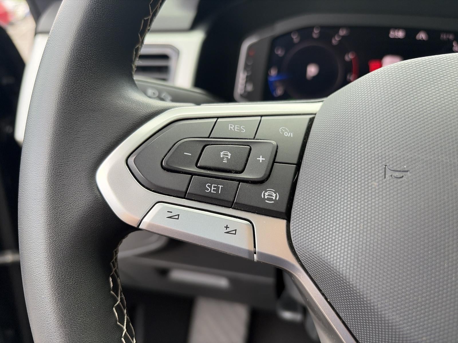 2023 Volkswagen Atlas Cross Sport 2.0T SE w/Technology 4MOTION