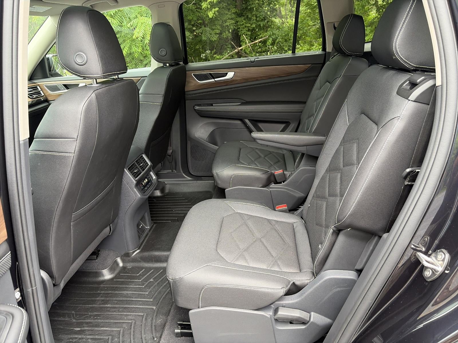 2026 Volkswagen Atlas 2.0T SE w/Technology 4MOTION