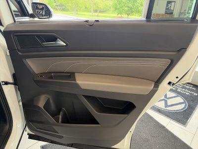 2023 Volkswagen Atlas 3.6L V6 SE w/Technology 4MOTION