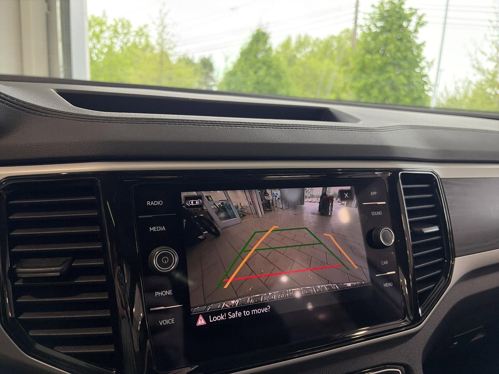 2023 Volkswagen Atlas 3.6L V6 SE w/Technology 4MOTION