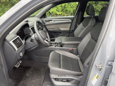 2023 Volkswagen Atlas Cross Sport 3.6L V6 SEL R-Line Black 4MOTION