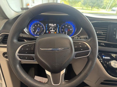 2017 Chrysler Pacifica LX FWD
