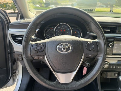 2015 Toyota Corolla 4dr Sdn CVT Auto LE (Natl)