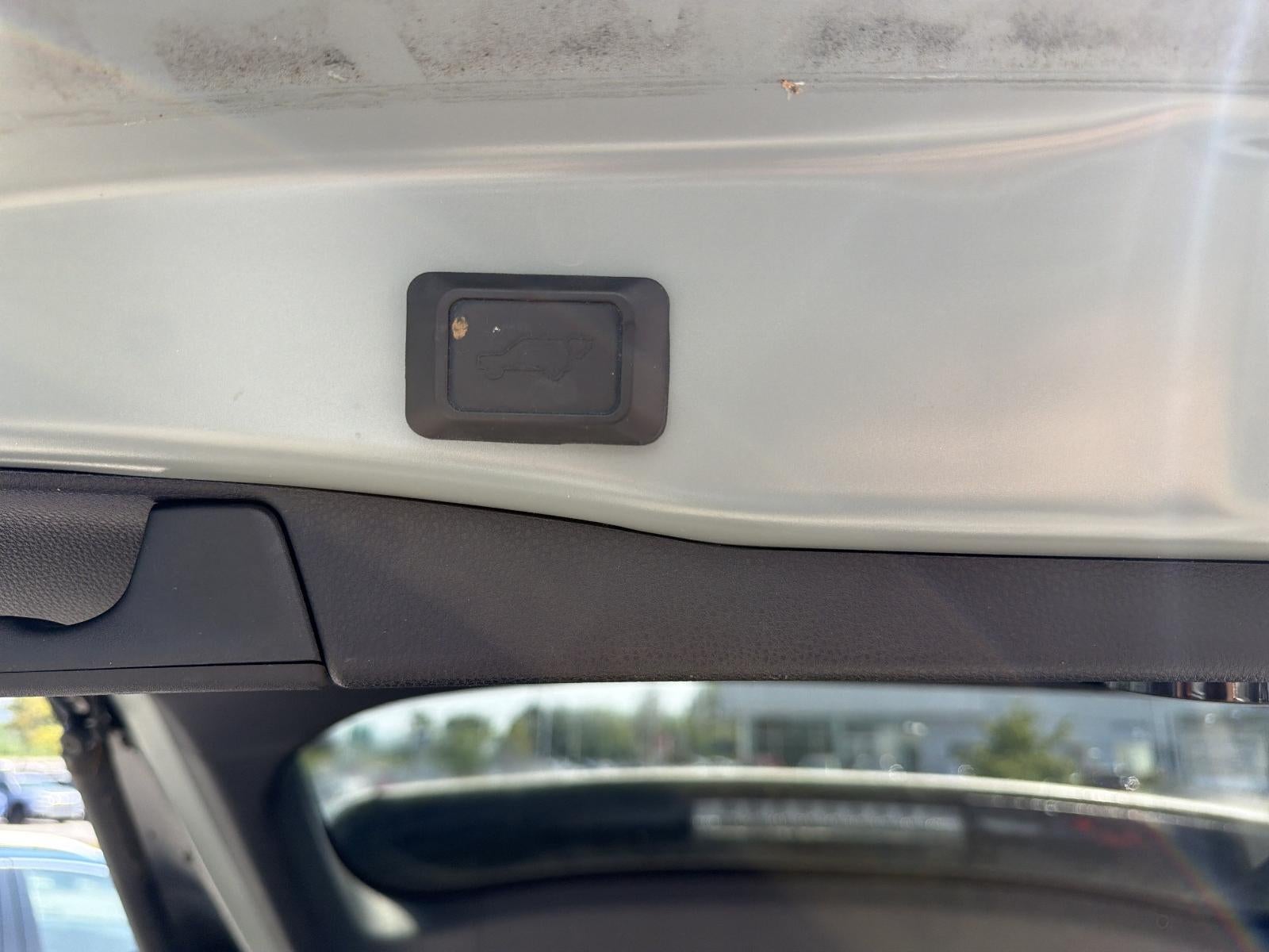 2019 Toyota RAV4 Adventure AWD (Natl)