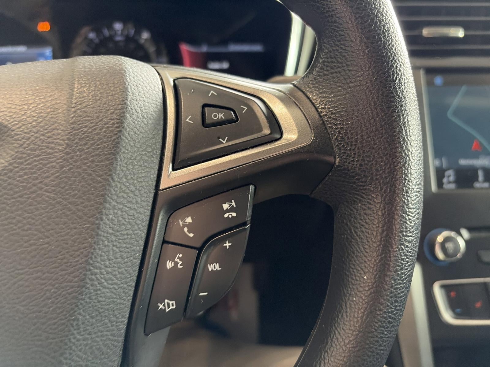 2017 Ford Fusion SE FWD