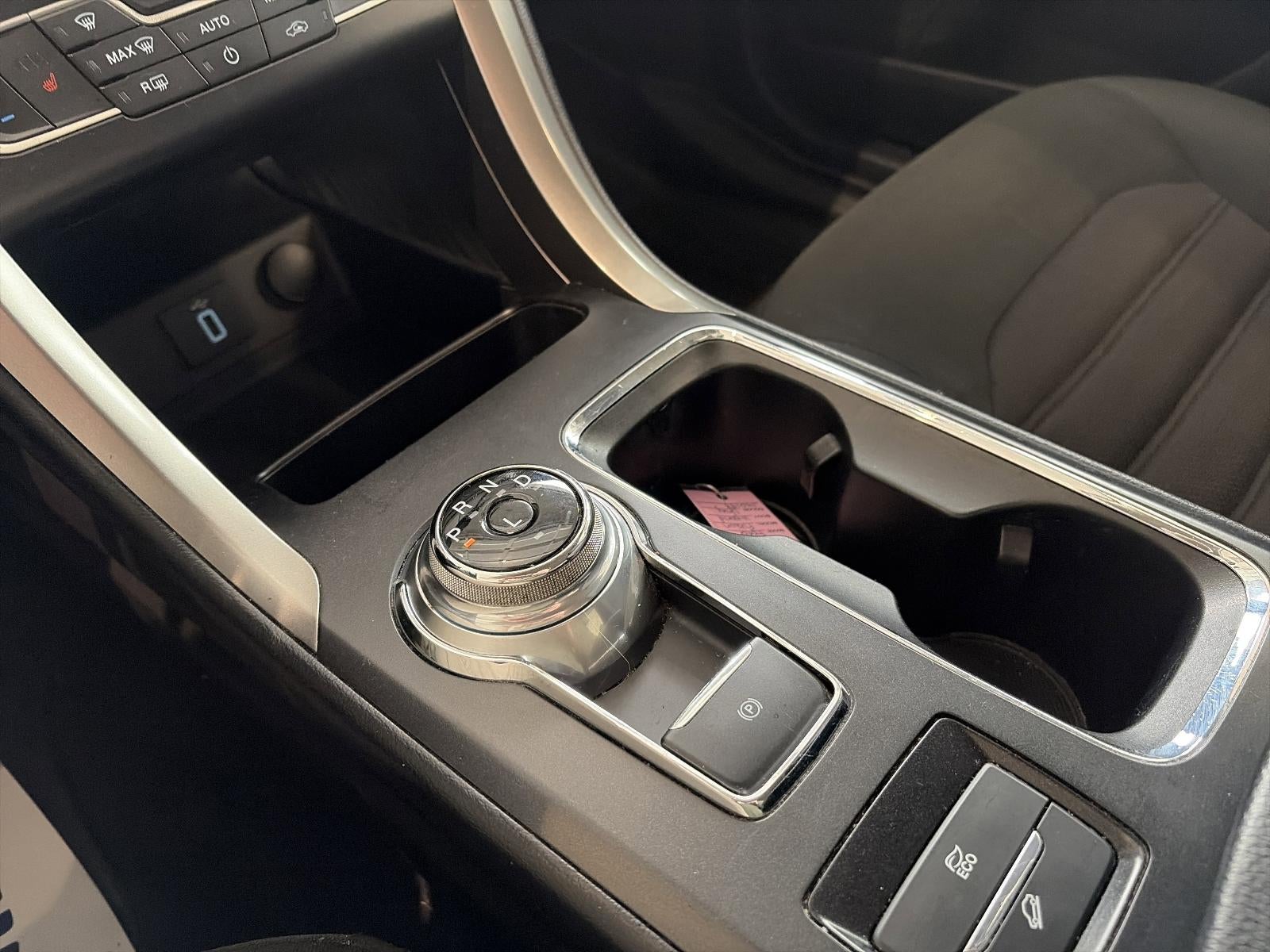 2017 Ford Fusion SE FWD