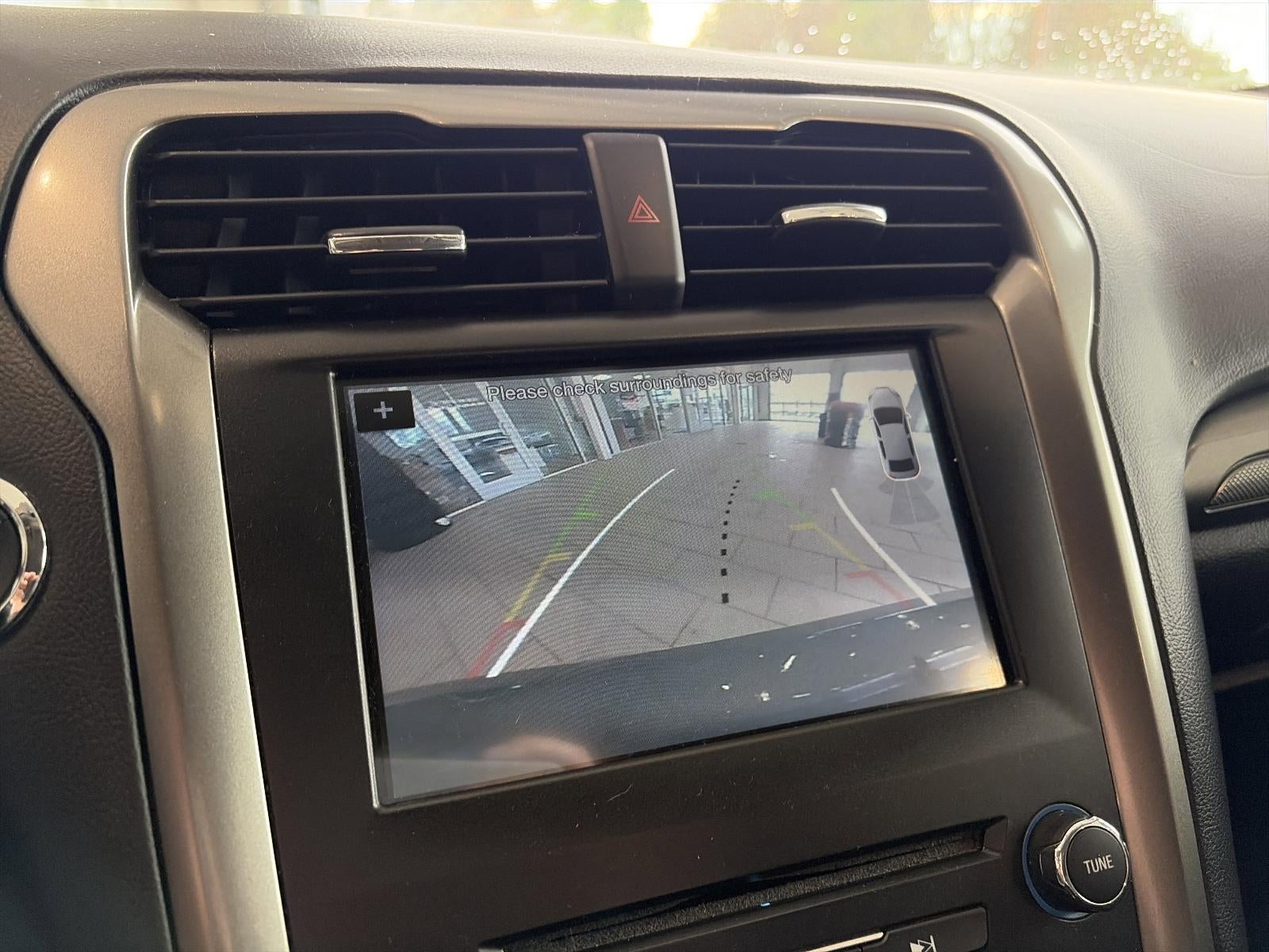 2017 Ford Fusion SE FWD