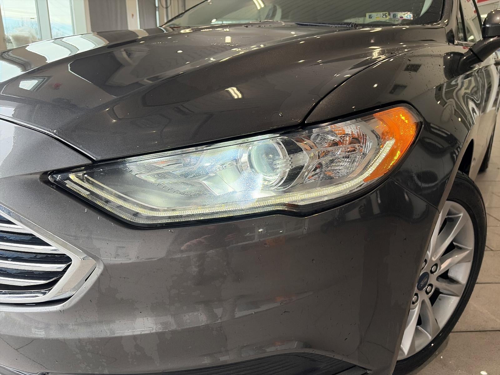 2017 Ford Fusion SE FWD