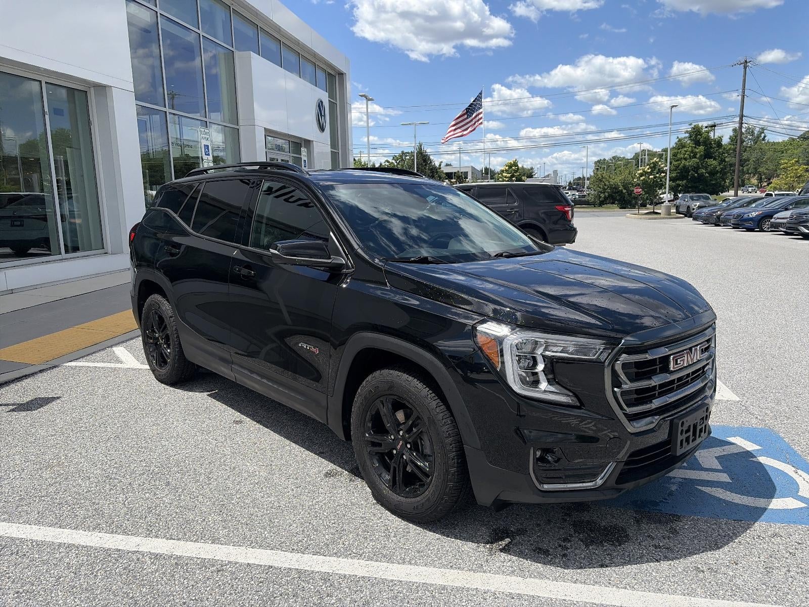 2023 GMC Terrain AWD 4dr AT4