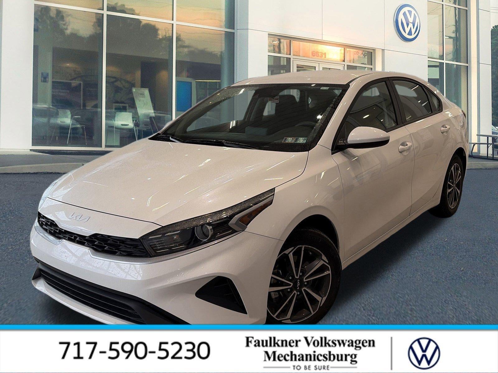 2023 Kia Forte LXS IVT