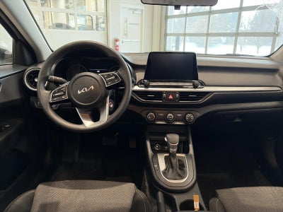 2023 Kia Forte LXS IVT