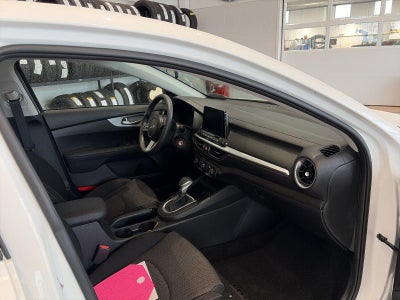 2023 Kia Forte LXS IVT