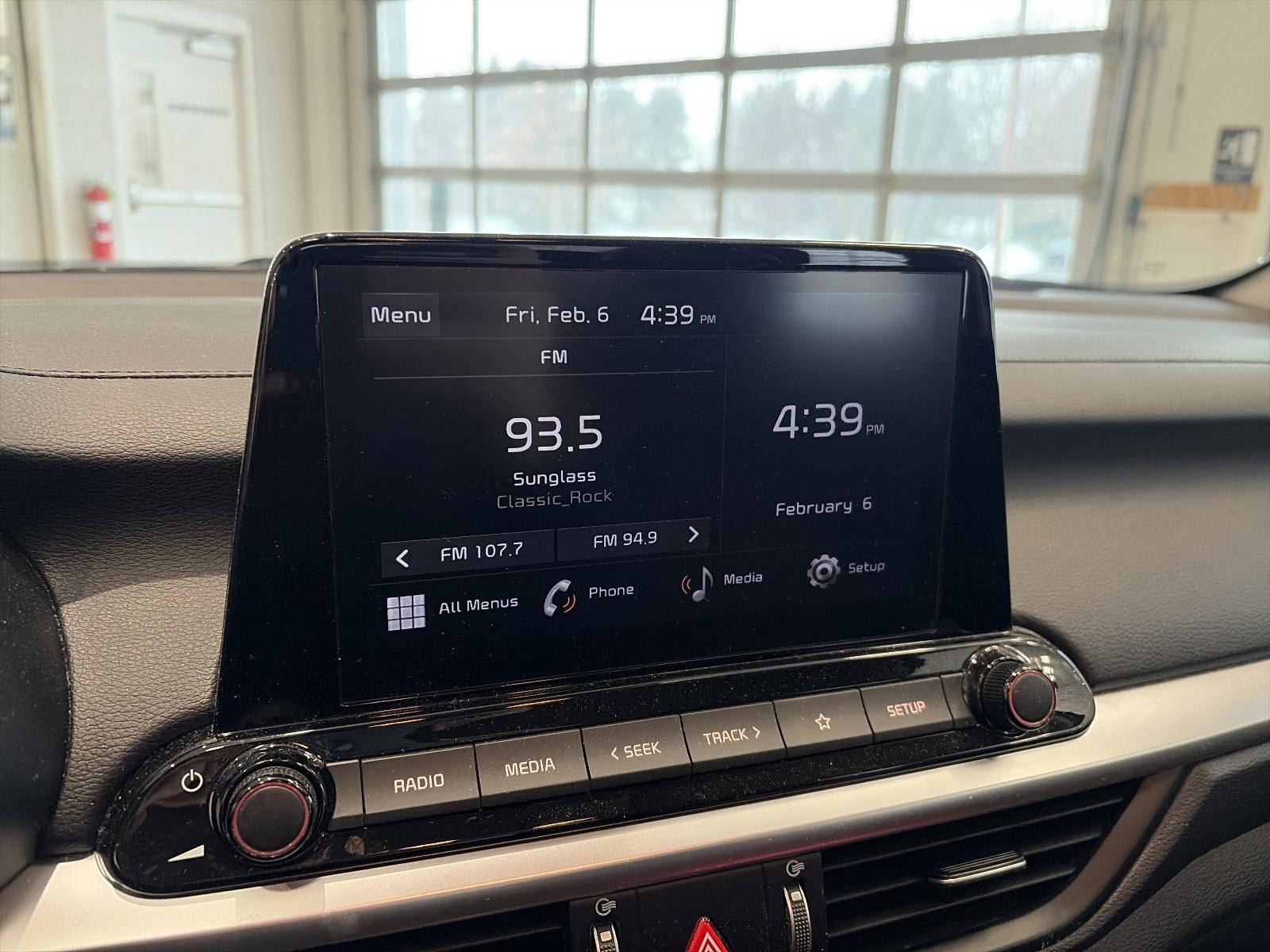 2023 Kia Forte LXS IVT