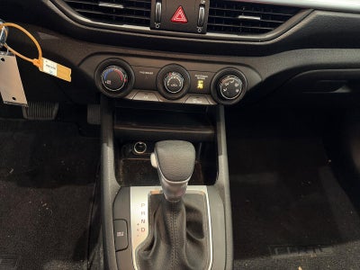 2023 Kia Forte LXS IVT